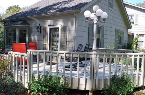 Glasgow Apartment | Lake front, Romantic Honeymoon Getaway.