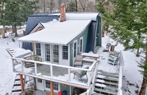 Bucksport Cottage | Lake Front-Spa Tub-Fire Pit-Full Kitchen-Canoe