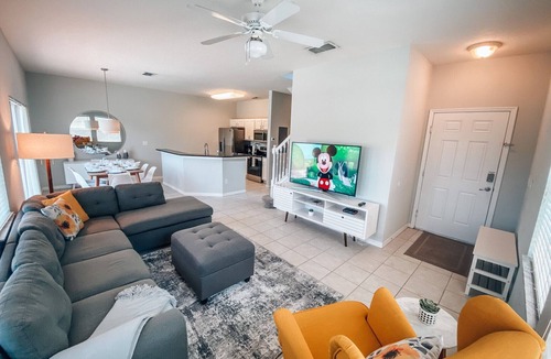 Sunset Lakes House | *LAKE FRONT SUNSET HOUSE*5 MINUTES TO DISNEY!