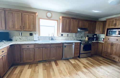 Linn Creek House | LAKE FRONT, swim dock, fire pit, 2nd VRBO next door for large groups 2869268