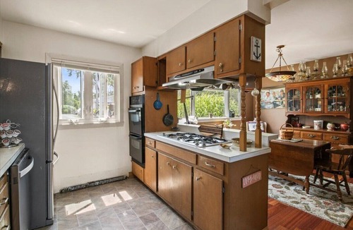 Hilton Cottage | Lake Front Two Bedroom Cottage!