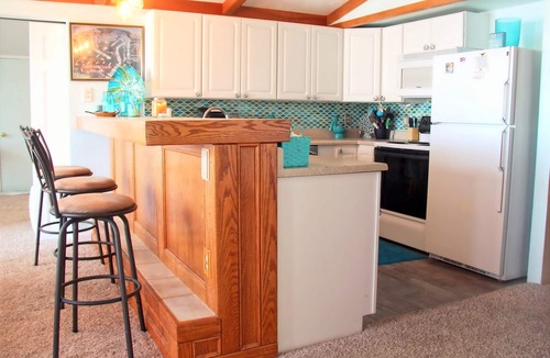 Sunrise Beach House | Lake front