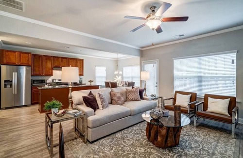 Morrow House | Lake-Front View Home W/Open Deck & 2 King Beds