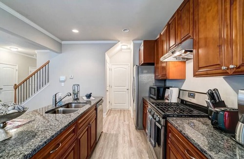 Morrow House | Lake-Front View Home W/Open Deck & 2 King Beds