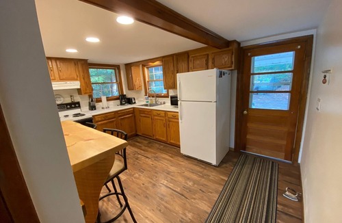 Oakland House | Lake Front with Amazing Sunsets on McGrath Pond