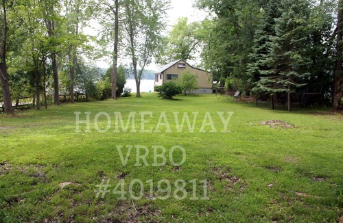 Sandown House | Lake Front Year Round Home On Angle Pond.