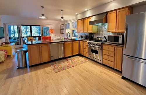Monterey House | Lake Garfield Waterfront