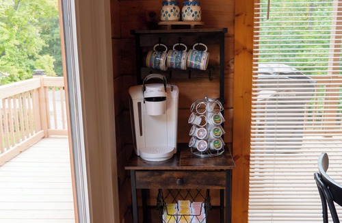 Littleton Cabin | Lake Gaston Cabin w/Boat Slip & Game Room