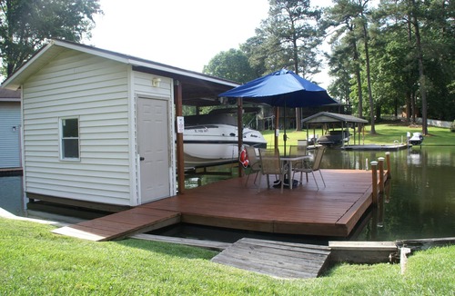 Littleton Cottage | Lake Gaston Waterfront Cottage