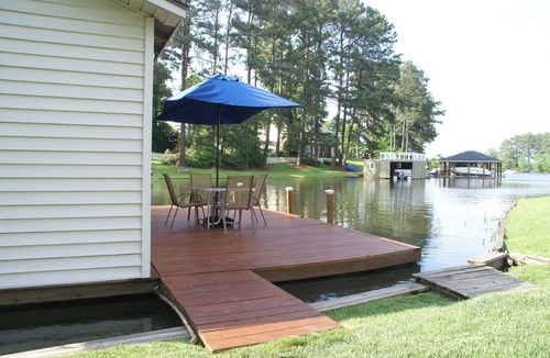 Littleton Cottage | Lake Gaston Waterfront Cottage