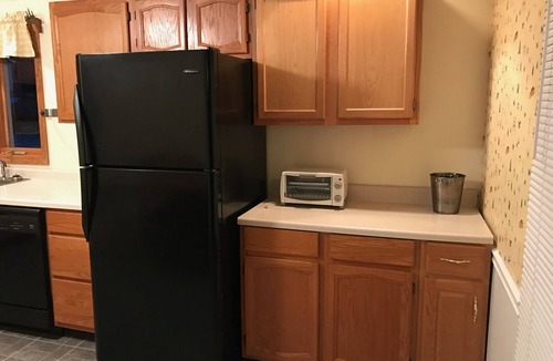 Pell Lake Cottage | Lake Geneva Cottage - Book your Summer Vacation! July and August dates available