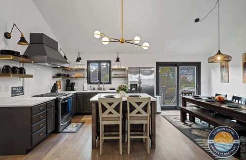 Como House | Lake Geneva House: Family Fun with Pool Table