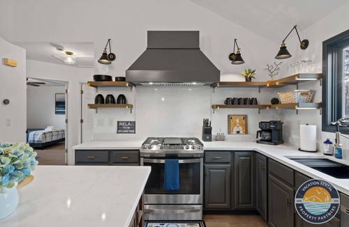 Como House | Lake Geneva House: Family Fun with Pool Table