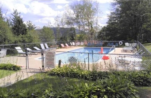 Lake George House | Lake George 6 Bedroom Home lake access