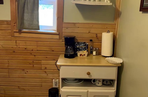 Lake George Cabin | Lake George Cabins & RV Park: Cabin 2, Step to my Loo