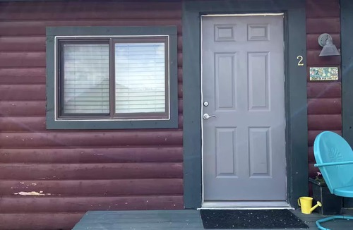 Lake George Cabin | Lake George Cabins & RV Park: Cabin 2, Step to my Loo