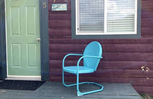 Lake George Cabin | Lake George Cabins & RV Park: Cabin 5 Dragonfly