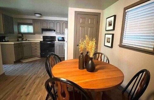 Lake George Apartment | Lake George Getaway with SAUNA!