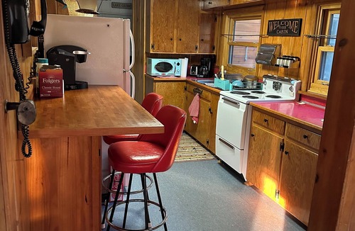 Harrison Cabin | Lake George Lakefront Rental