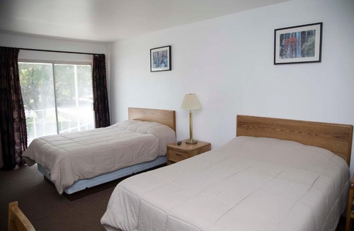 South Glens Falls Hotel | Lake George Residence LLC