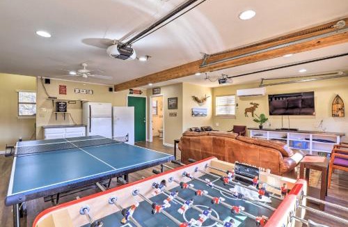 Granbury House | Lake Granbury Getaway! Family Home w/Deck & Games