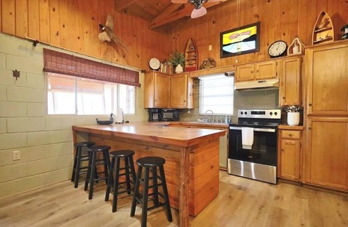 Kirby Cabin | Lake Greeson Cabin Water View, Walk to Water Peaceful 3BR Retreat