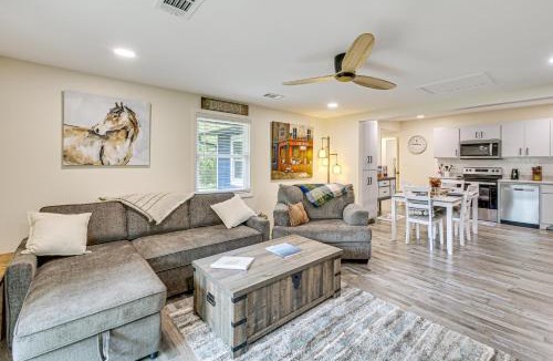 Rockwell House | Lake Hamilton Retreat w/Kayaks & Spacious Yard!