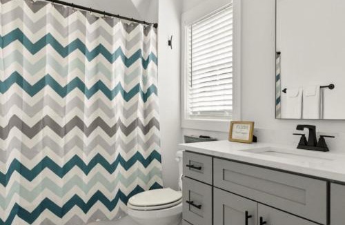 Dadeville House | Lake Happy