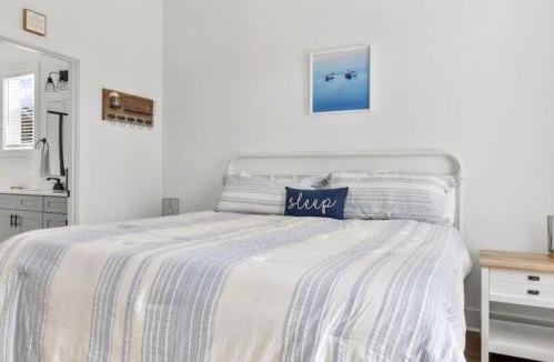 Dadeville House | Lake Happy