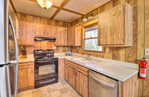 Lake Harmony Estates Cabin | Lake Harmony Access: Home w/Game Room + Fire Pit!