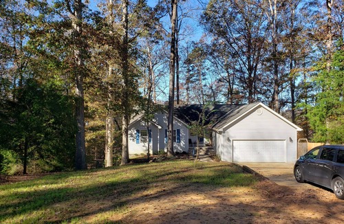 Gumlog House | Lake Hartwell Waterfront Getaway