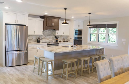 Penhook House | Lake Haven - 5 Bedroom w/Hot tub and Private Dock