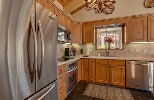 Lake Forest House | Lake Haven at Dollar Point by Tahoe Getaways - Spacious 4 BR w/Sauna & Lake Views