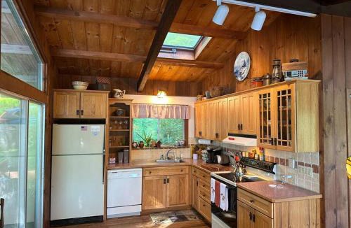 Monterey House | Lake Haven