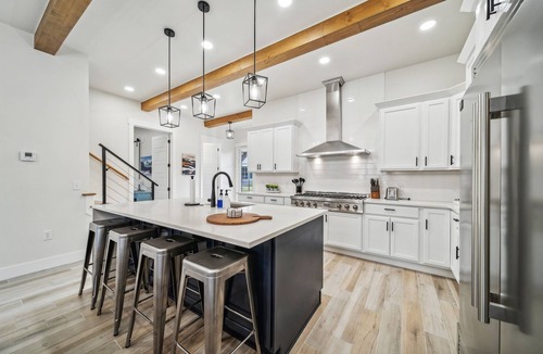 Vinita House | Lake Haven w/hot tub, pool, boat slip included!