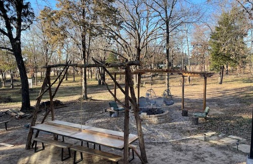 Cedar Creek Reservoir House | Lake home on 3 acres