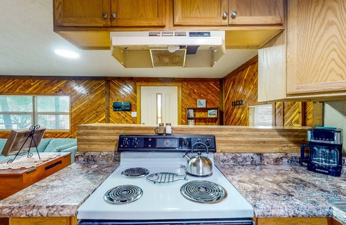 Onalaska Cottage | Lake Home Retreat - Boat Launch