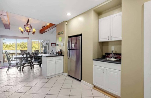 The Bays House | Lake Home with Private Beach and Hot Tub