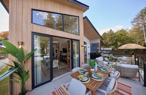 Havelock-Belmont-Methuen House | Lake House 3 a fun, funky getaway