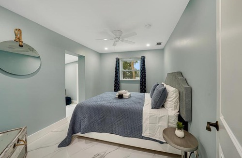 Davie Villa | Lake house 3
