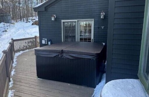 Gardiner House | Lake House/Camp Quiet on Lake Pleasant- Hot Tub, Fire Pit, Direct Water Access