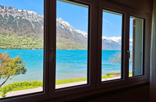 Boenigen Apartment | Lake House