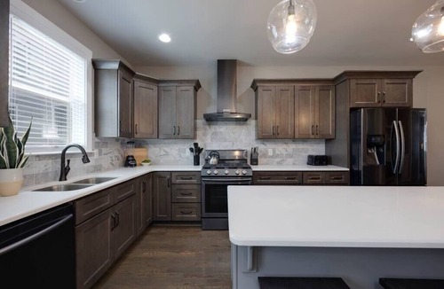 Lakewood House | Lake House for 10, 20 min to DT