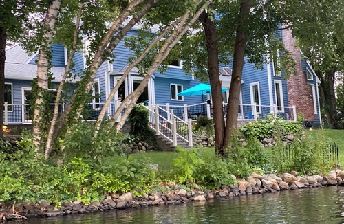 North Attleboro House | Lake House in North Attleboro, 19 mins to Gillette Stadium, 20 mins Providence