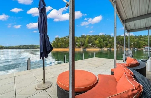 Big Creek House | Lake House in Cove, Private Dock & Covered Slip, Sleeps 16 in Beds