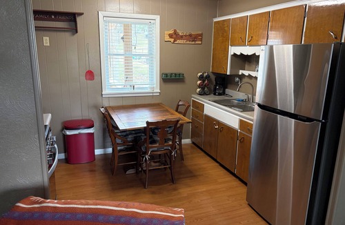 Warsaw Cabin | Lake House Near Dock & Boat Ramp Sleeps 6 Spoonbill Ready