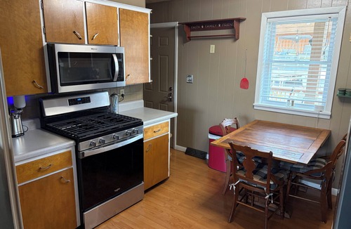 Warsaw Cabin | Lake House Near Dock & Boat Ramp Sleeps 6 Spoonbill Ready