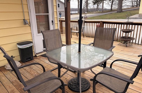 Warsaw Cabin | Lake House Near Dock & Boat Ramp Sleeps 6 Spoonbill Ready
