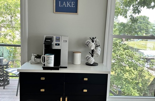 Paddock Lake House | Lake House ON the Water! Hot tub! Kayaks! Boat & Golf Cart Rental! Ski Lessons!