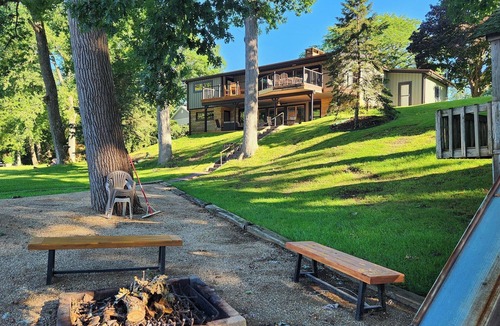 Coldwater House | Lake House Rental - July 4th - 11th Available - Pontoon Optional